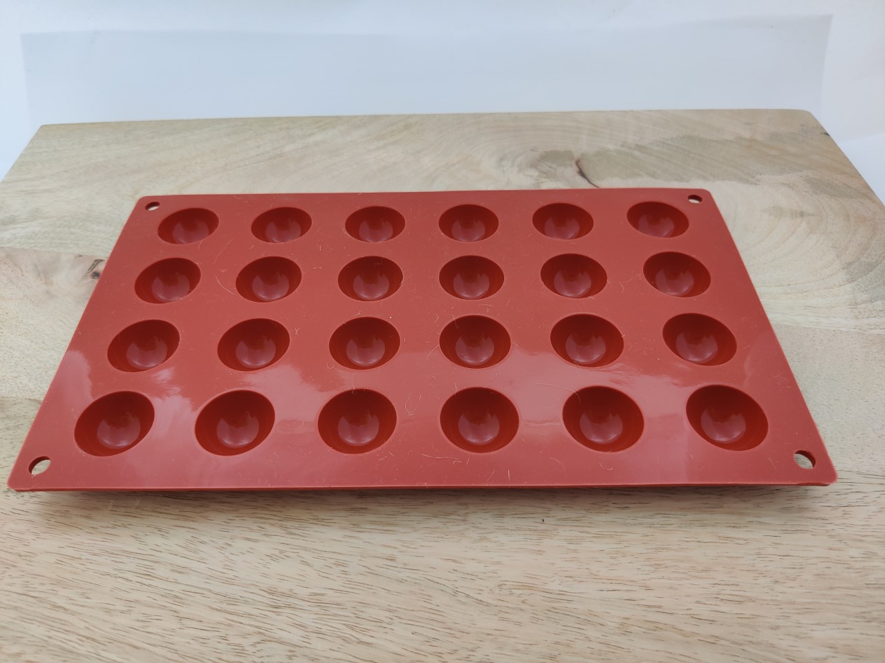 Halvkugle forme 24 x Ø3x1,5xm SILIKONE Halvkugle forme 24 x Ø3x1,5xm SILIKONE