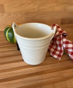 Spand i porcelæn med stålhank 450 ml. 11420